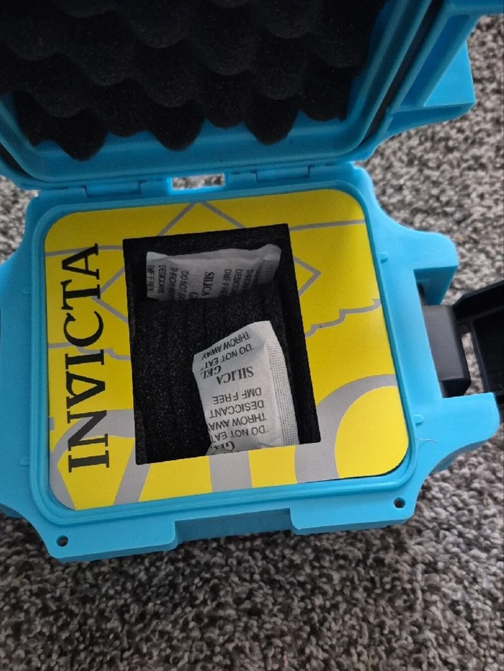 Invicta Turquoise Protective Watch Case - Hard Shell Travel Case